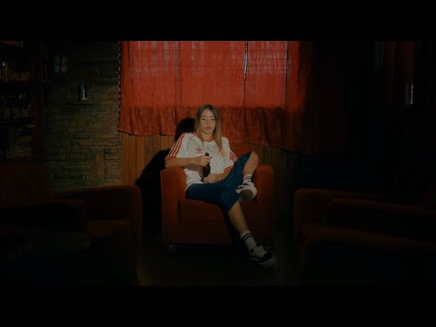 LA POTTER - TU MITAD x @DimeloSeven  (Video Oficial)