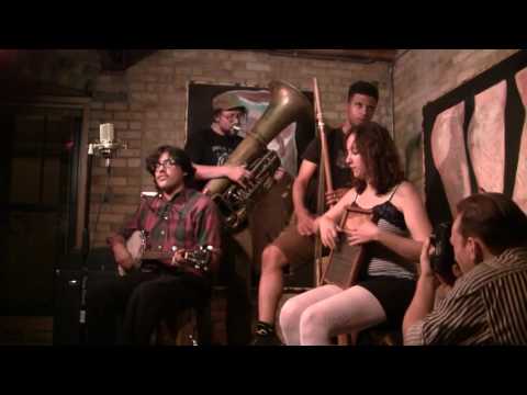 Mississippi Sawyer with Tuba