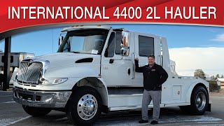 A preview image of the linked video showcasing 2006 International 4400 2L Hauler