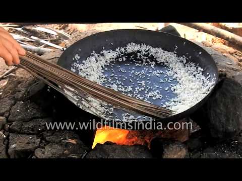 Bhutanese way of making puffed rice