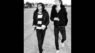 I&#39;m the type of person to take it personal-Breathe Carolina (w/ Lyrics)