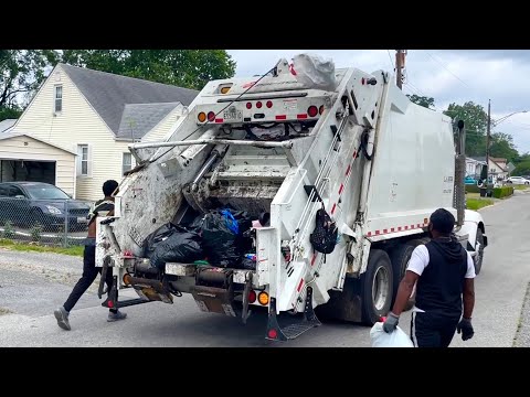 Kenworth PacMac Rear Loader Garbage Truck on Heavy Manual Trash