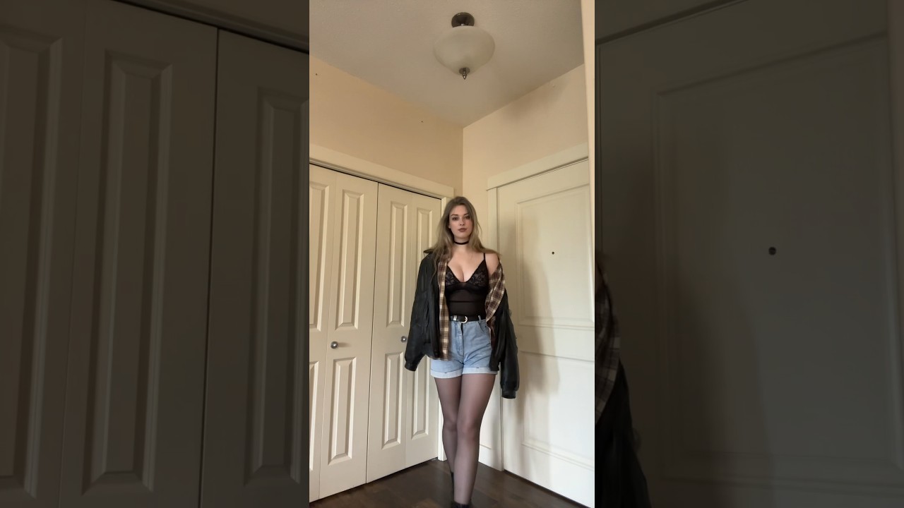 how to dress straight out of 2014 soft grunge tumblr !!! 🤟🏻🚬