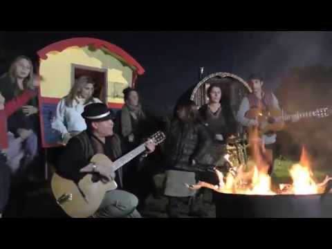 Le Boy  Manouche à 100% : Le Feu des Manouches (Clip Officiel-2016)