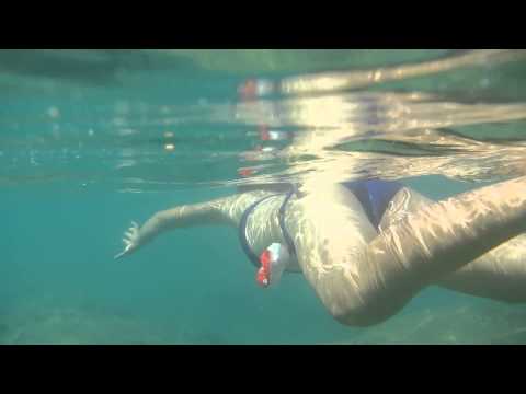 BB swiming in thailand Phuket, a former james bond girl.