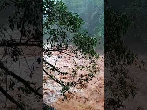 Linda Cachoeira No Destrito De Barbosa Ferraz PR