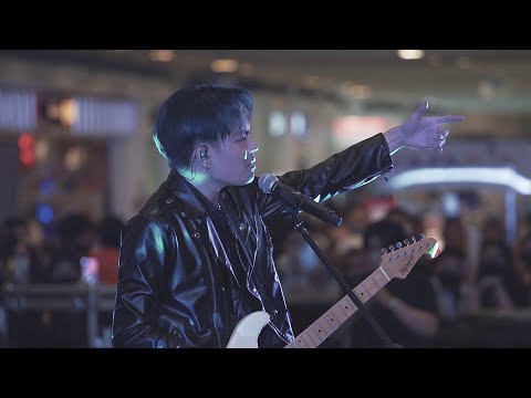 Ace Banzuelo - "Muli" | Live in Trinoma