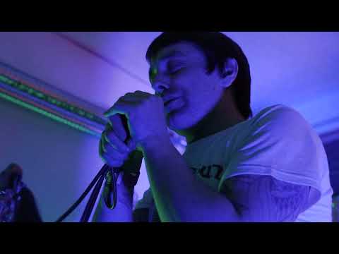 Cindy - At The Beach Live at Crystal Cylinder New Plymouth