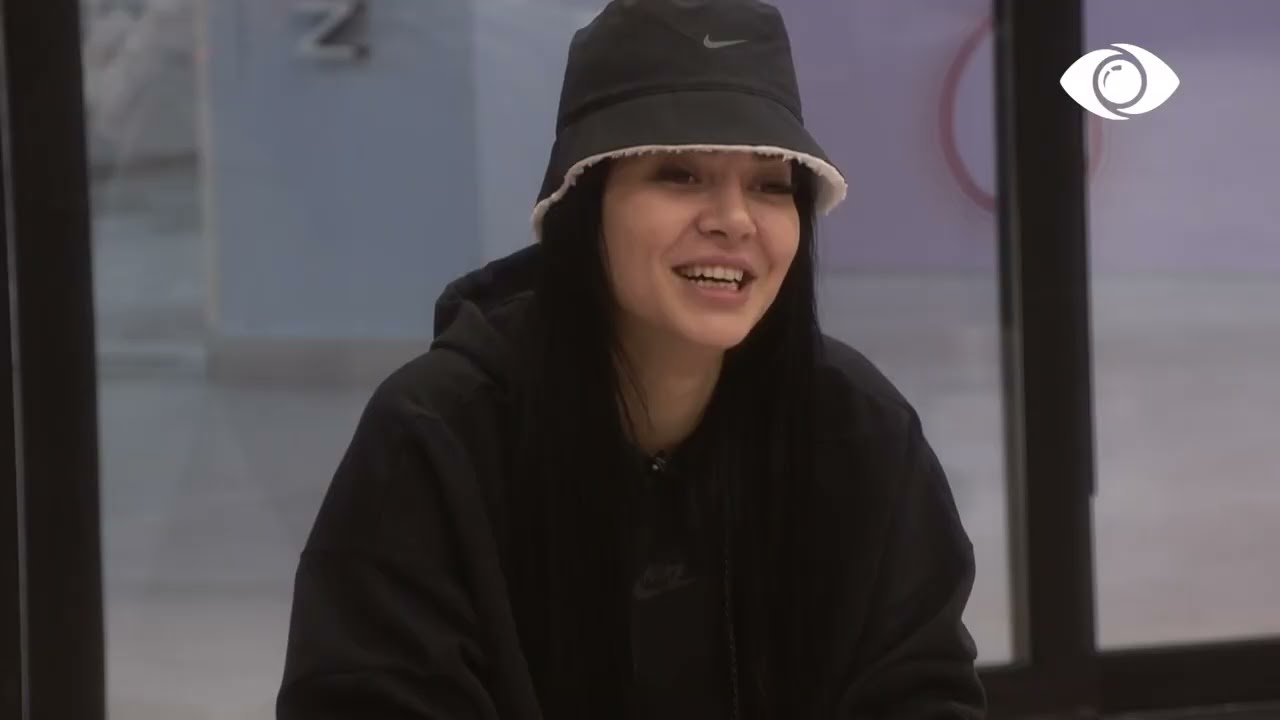 Debatuan ashpër/ Si është raporti midis Efit dhe Kejvinës?