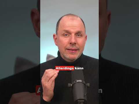 Kann man gezwungen werden, ein Nazi-Tattoo entfernen zu lassen? 🤔 | WBS.LEGAL #shorts
