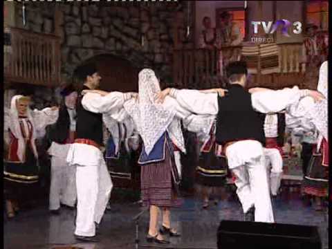 Dansul târgoveţilor cu Ansamblul Folcloric Profesionist ,,Cindrelul-Junii Sibiului''