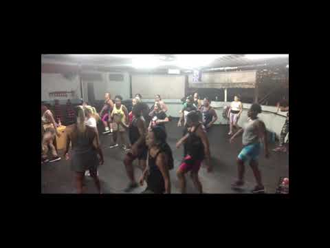 Coreografia: Tremidinha andando - Desireê Agostini