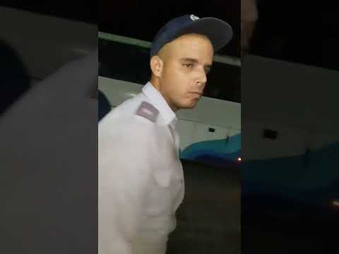 Jóvenes Cubanos en Jatibonico/ Sancti Spíritus siendo golpeados por la policía