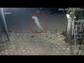 Detik² Pocong Terbang Depan Rumah Warga 6 Penampakan Hantu Terjelas Dan Seram Yang Membuat Heboh