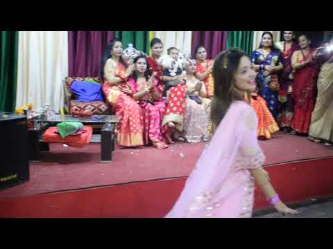 reception dance performance by bride sister