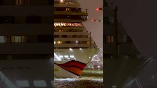 AIDAMAR - Sail away aus dem Hamburger Hafen, Vorbeifahrt Terminal Tollerort | Shipspotting Hamburg