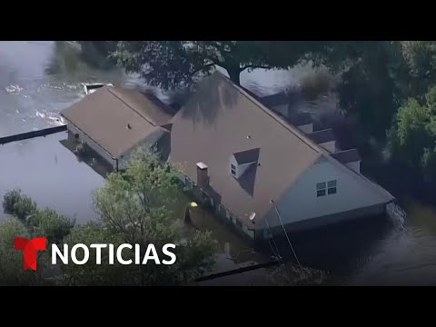 Una tormenta hace que partes de Houston revivan el desastre del huracán Harvey | Noticias Telemundo