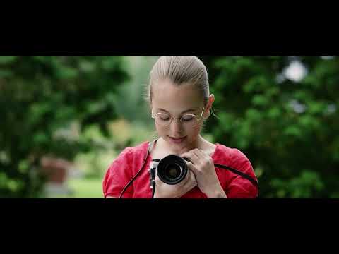 She Took a Picture of a Professional Killer, Making Her Next \ Movie Recap \