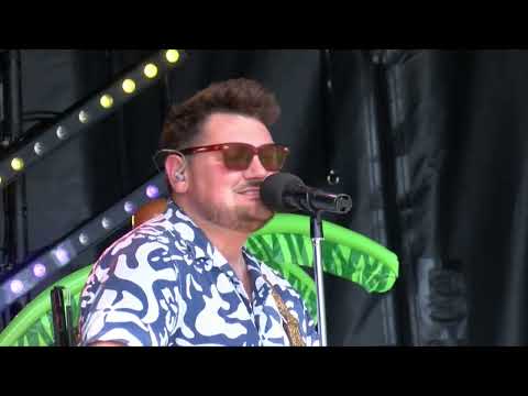 I Just Want To Dance The Night Away - The Tidals (live)