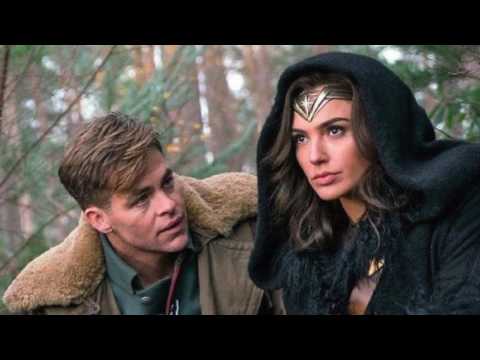 ワンダーウーマン＆スティーブ・トレバー：Sia [Feat.Labrinth] - To Be Human [Lyrics]