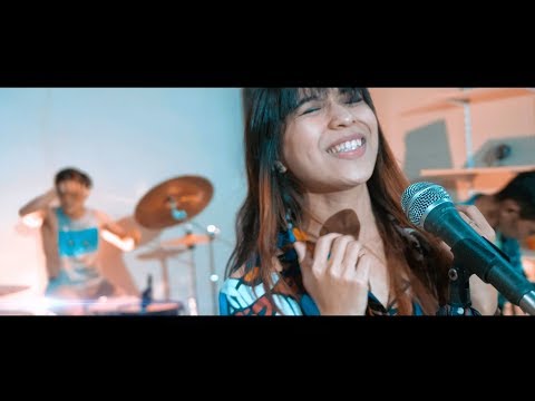 MUNGKINKAH versi ROCK - Stinky Cover by Jeje GuitarAddict ft Yaya Fara