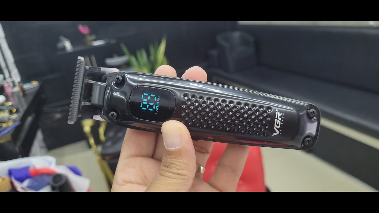 VGR V-972, Tondeuse à cheveux professionnelle, Affichage LED video thumbnail
