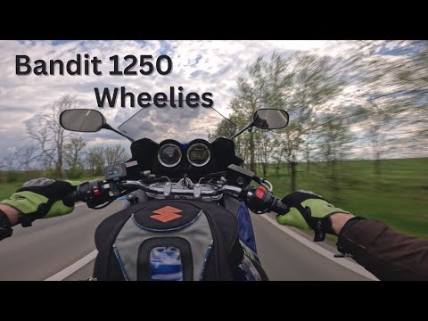 Suzuki Bandit 1250s Acceleration and Wheelies (0-100km/h and 0-200km/h)