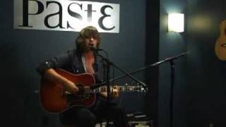 Rhett Miller "If It's Not Love" live at Paste