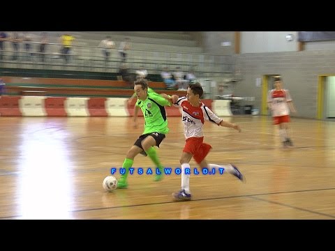 21/5/16 FINAL EIGHT Aosta C5 - Sport Five Putignano ... Giovanissimi , semifinale