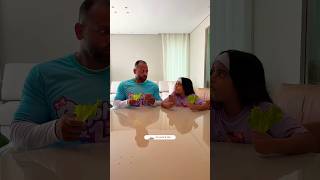 LIZ BOLADONA NÃO GOSTA DE CHOCOLATE ! *turma da SOPHIA