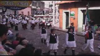 preview picture of video 'Desfile 16 de Septiembre de 2011 en Buenavista de Cuellar Guerrero Primera Parte'