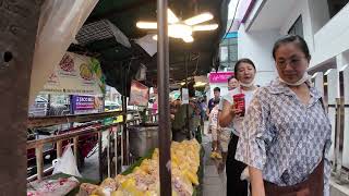 Walking Wang Lang Pier Market in Bangkok, Thailand
