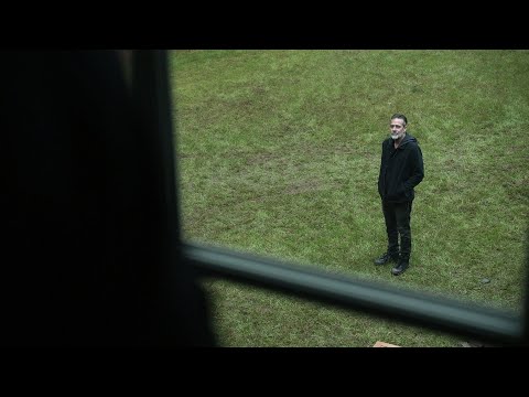 The Walking Dead - 11x24 Rest in Peace - #9 - Negan leaves the celebration | Jeffrey Dean Morgan