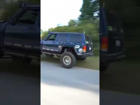 the best Cherokee XJ build ever? #kingshocks #offroad #4x4 #v8