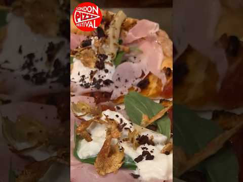 Para o London Pizza Festival, Oi Vita dá uma renovada na clássica Capricciosa