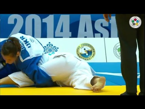 female judo choke 33