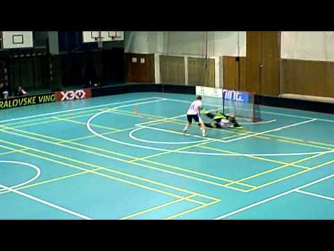 PRAGUE GAMES 2014 B18 -  TJ Sokol - Lindås Waves Black  shootoutA