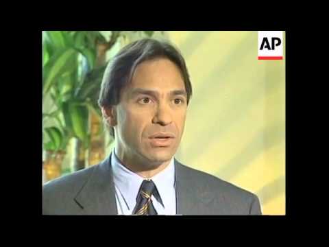 USA: PAULA JONES CLINTON SEXUAL HARASSMENT CASE LATEST