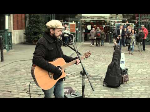 The Blower's Daughter - Rob Falsini sings in Covent Garden