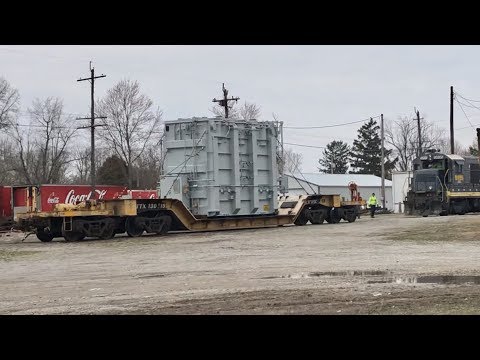 Huge High And Wide Load & Speeding Train!  Cincinnati Eastern Railroad
