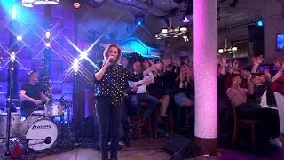 Miss Montreal zingt Christmas Hearts - RTL LATE NIGHT