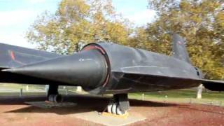 preview picture of video 'Lockheed SR-71 Blackbird'