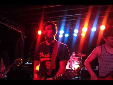 First Class Liar Performing