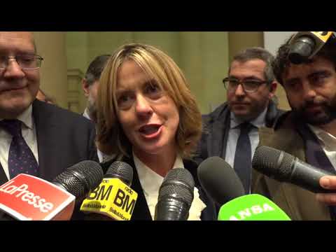 "Civica e Popolare. Da Casini agli ex M5S: ecco chi c'è nella lista "petalosa" di Lorenzin