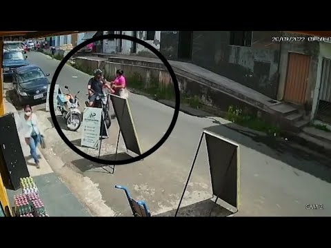 Câmeras flagram casal furtando fardos de leite no Maranhão 22 09 2022