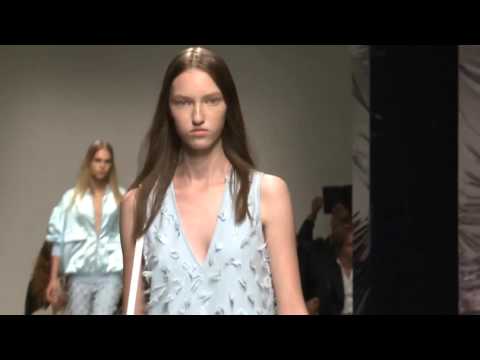 Iceberg Women's Spring Summer 2016 Collection