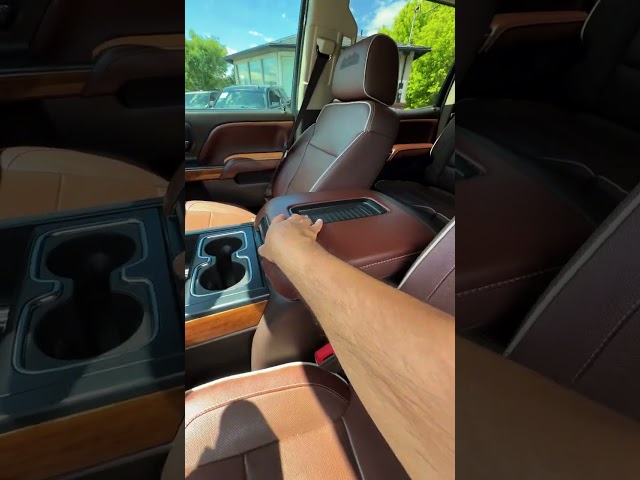 2017 CHEVROLET SILVERADO 1500 CREW CAB PICKUP V8, ECOTEC3, 6.2 LITER HIGH COUNTRY PICKUP 4D 5 3/4 FT