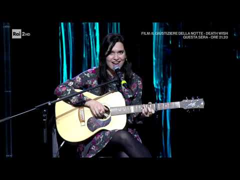 "Occidentali's karma" - Erica Mou