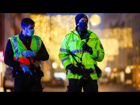 Todesfahrt am Nachmittag: Mindestens vier Tote nach SUV-Fahrt in Fußgängerzone - DER SPIEGEL - Panor