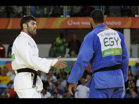 un judoka égyptien refuse de serrer la main de son adversaire israélien